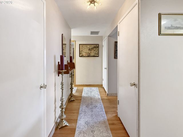2640 Ne 8TH St, Bend, OR 97701