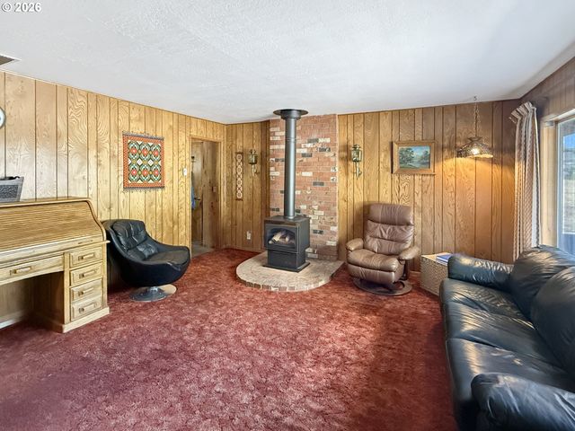 2640 Ne 8TH St, Bend, OR 97701