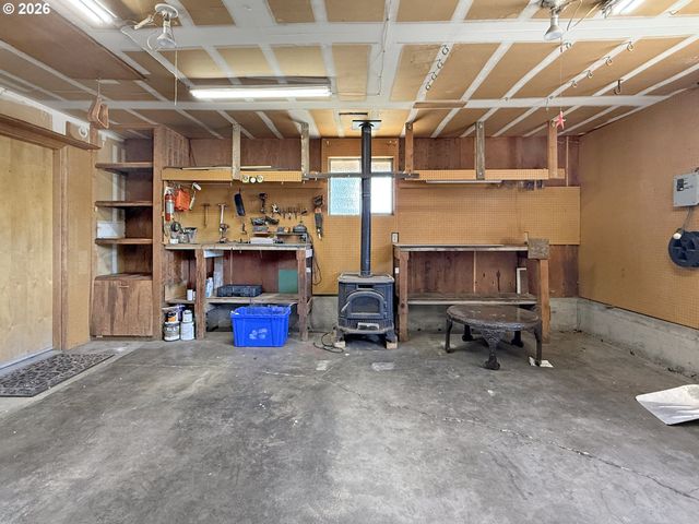 2640 Ne 8TH St, Bend, OR 97701