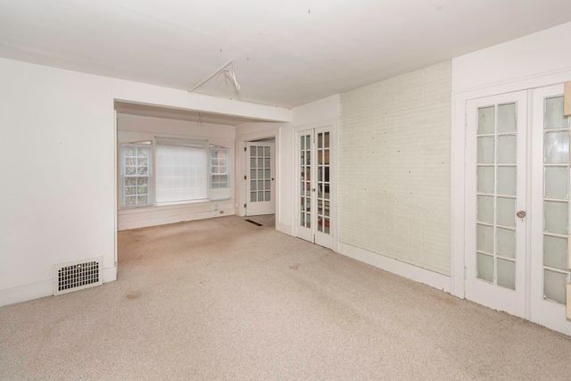 3 Shipman Circle, Ann Arbor, MI 48104