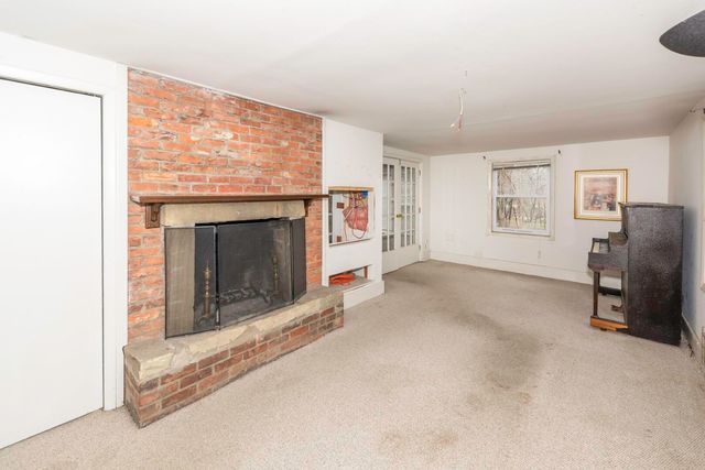 3 Shipman Circle, Ann Arbor, MI 48104