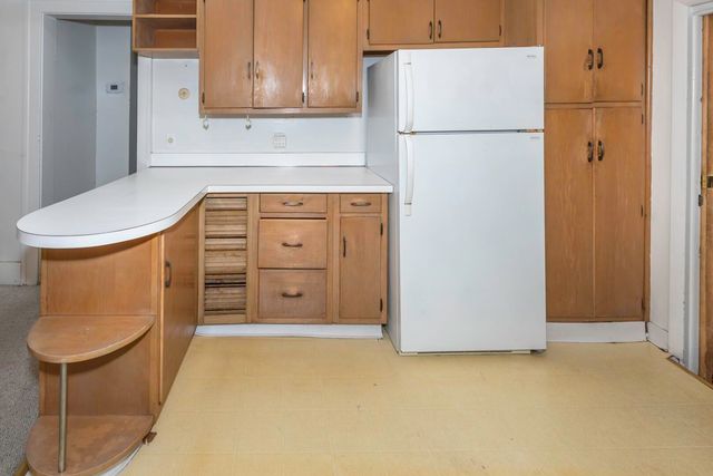 3 Shipman Circle, Ann Arbor, MI 48104