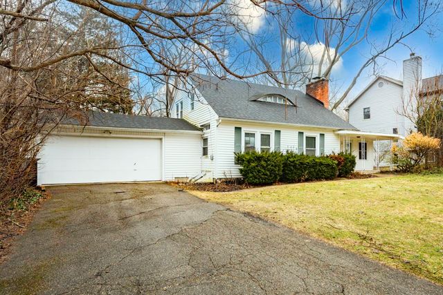 3 Shipman Circle, Ann Arbor, MI 48104