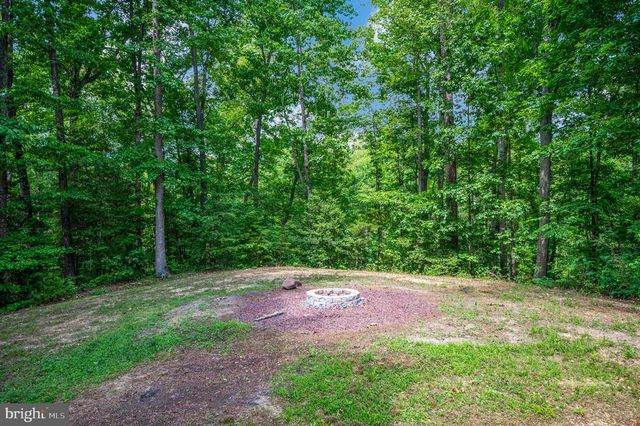 9007 MCALISTER CT, Fredericksburg, VA 22408