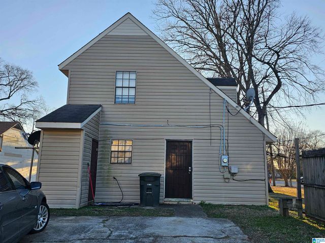 700 18th PLACE LANE SW, Birmingham, AL 35211