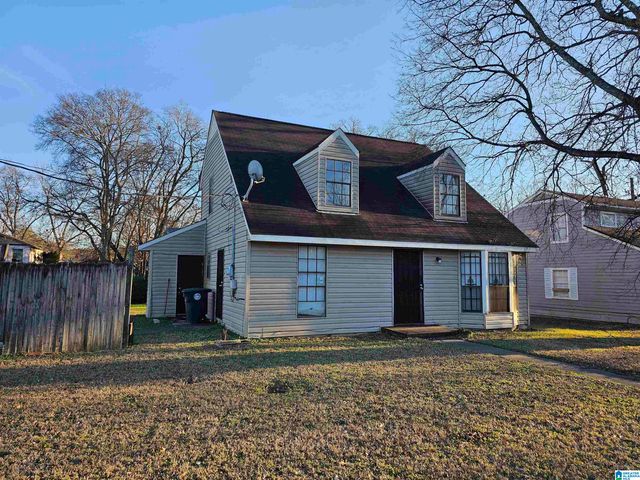 700 18th PLACE LANE SW, Birmingham, AL 35211