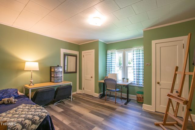 142 Hill Station Alley Road, Gate City, VA 24251