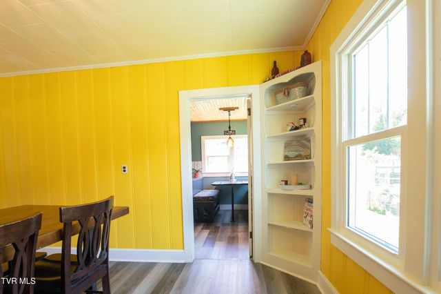 142 Hill Station Alley Road, Gate City, VA 24251