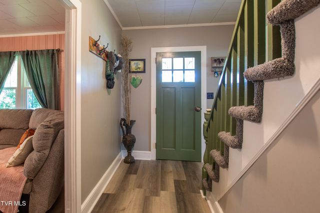 142 Hill Station Alley Road, Gate City, VA 24251