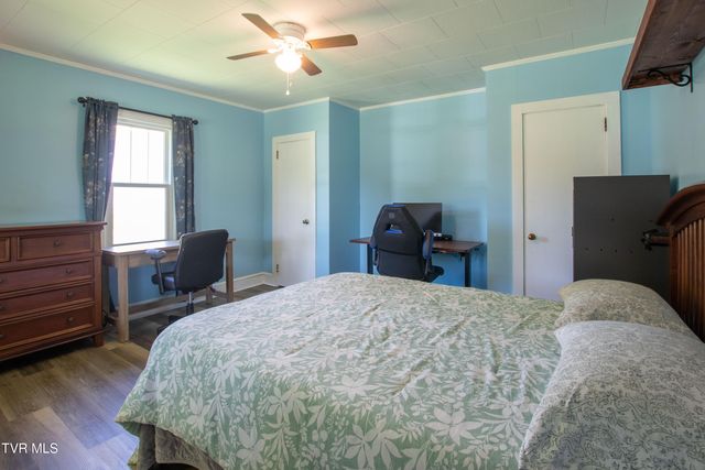 142 Hill Station Alley Road, Gate City, VA 24251