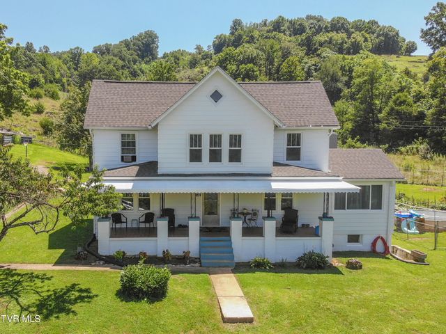 142 Hill Station Alley Road, Gate City, VA 24251