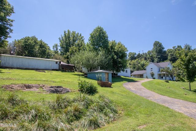 142 Hill Station Alley Road, Gate City, VA 24251