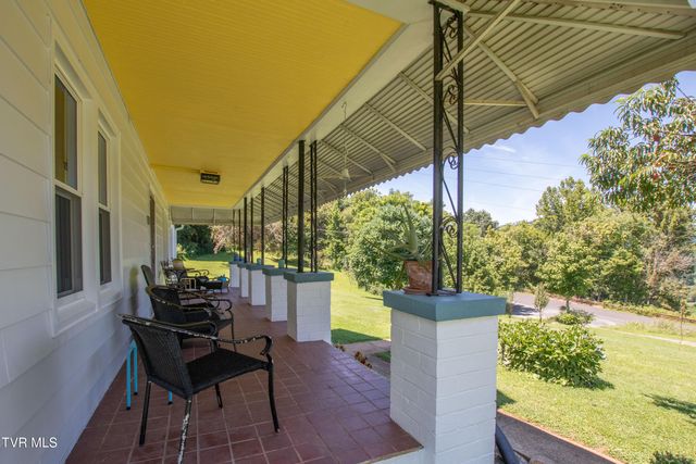 142 Hill Station Alley Road, Gate City, VA 24251