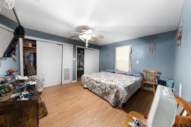 195 N Wood St., Emory, TX 75440