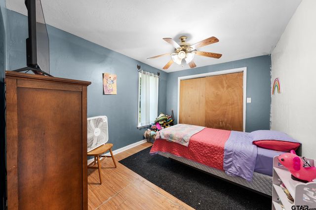 195 N Wood St., Emory, TX 75440
