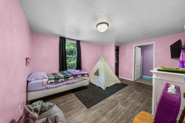 195 N Wood St., Emory, TX 75440