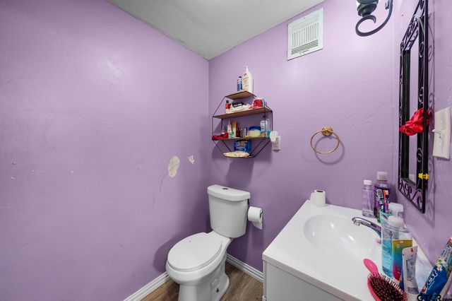 195 N Wood St., Emory, TX 75440