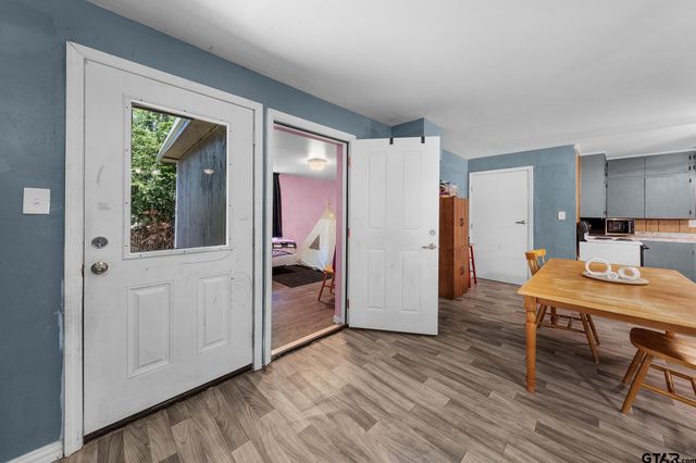 195 N Wood St., Emory, TX 75440