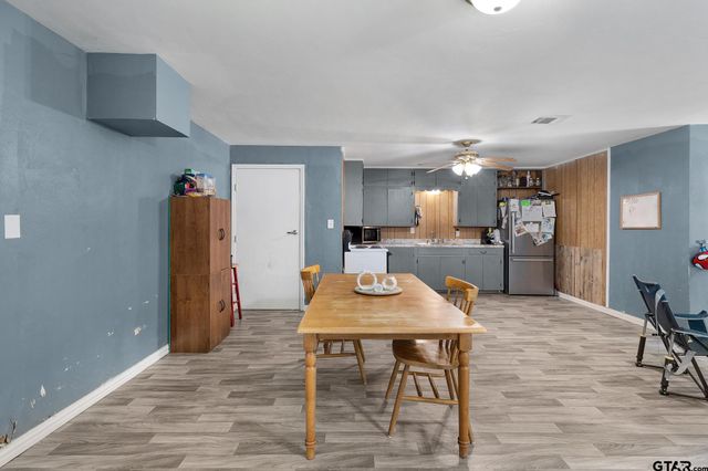 195 N Wood St., Emory, TX 75440