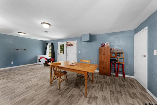 195 N Wood St., Emory, TX 75440