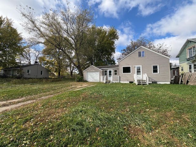 211 Clinton Street, Austin, MN 55912