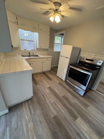 211 Clinton Street, Austin, MN 55912