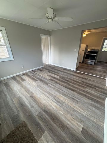 211 Clinton Street, Austin, MN 55912