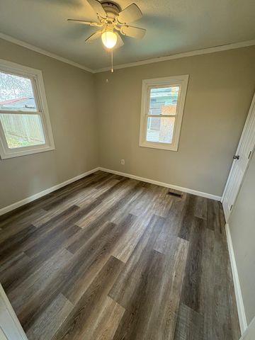 211 Clinton Street, Austin, MN 55912