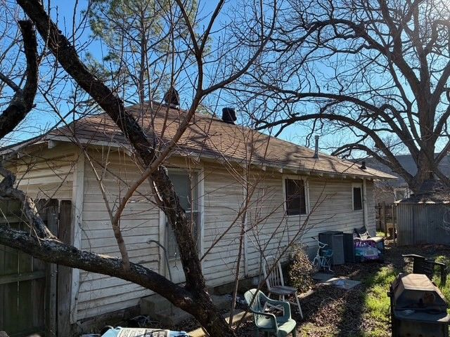 412 W Willingham Street, Cleburne, TX 76033