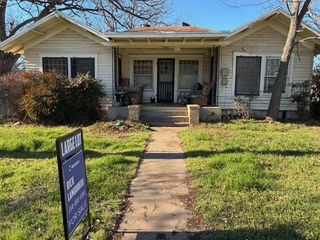 412 W Willingham Street, Cleburne, TX 76033