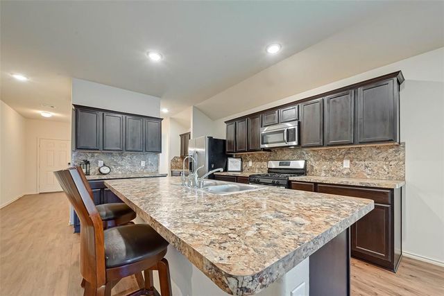 1415 Rodeo Cattle Lane, Houston, TX 77049