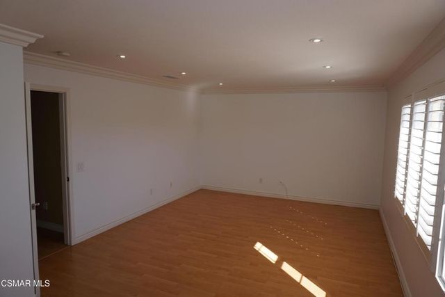 2033 Yellowthroat Place, Newbury Park, CA 91320