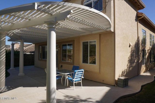 2033 Yellowthroat Place, Newbury Park, CA 91320