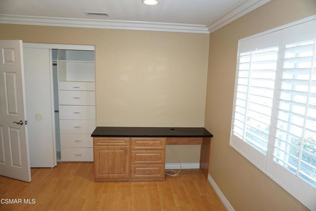 2033 Yellowthroat Place, Newbury Park, CA 91320
