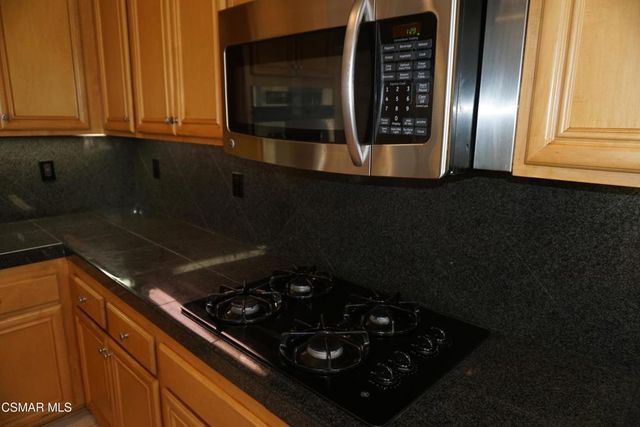 2033 Yellowthroat Place, Newbury Park, CA 91320