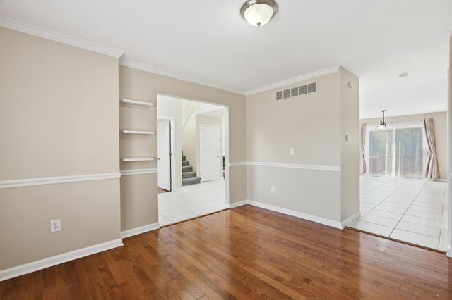 26493 Isleworth Point, Southfield City, MI 48034