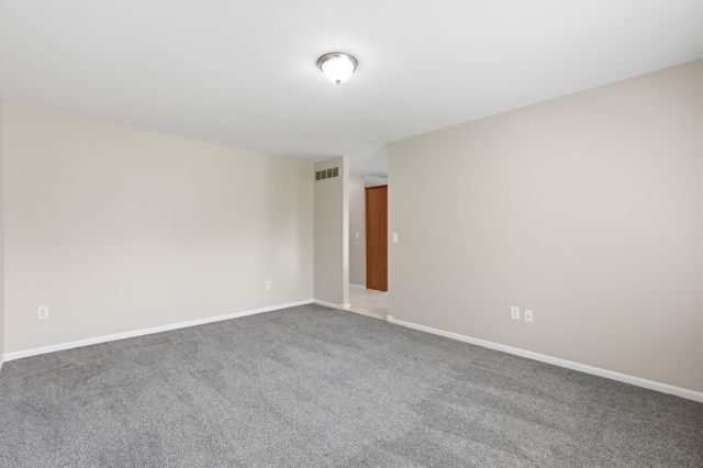 26493 Isleworth Point, Southfield City, MI 48034