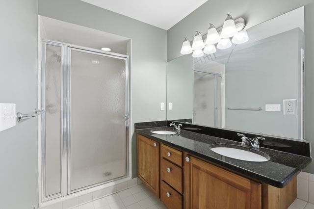 26493 Isleworth Point, Southfield City, MI 48034