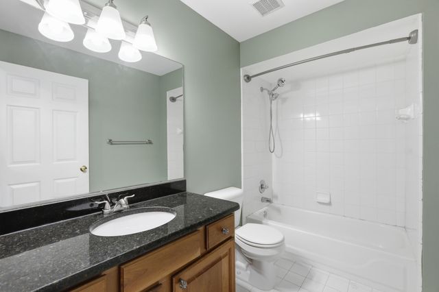 26493 Isleworth Point, Southfield City, MI 48034