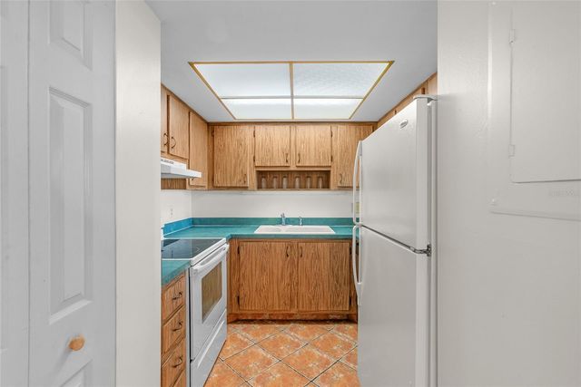 285 107TH AVENUE 408, Treasure Island, FL 33706