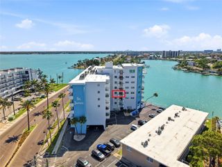 285 107TH AVENUE 408, Treasure Island, FL 33706