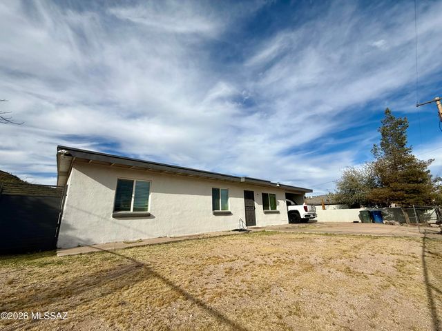 1738 W Pueblo Vista Boulevard, Tucson, AZ 85713