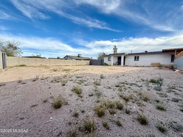 1738 W Pueblo Vista Boulevard, Tucson, AZ 85713