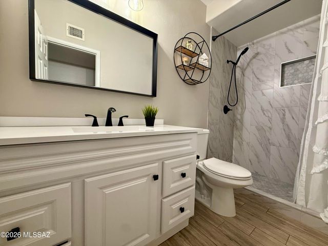 1738 W Pueblo Vista Boulevard, Tucson, AZ 85713