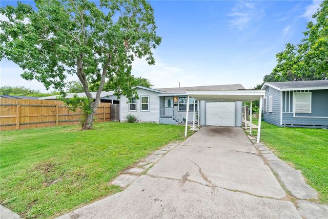 949 Bobalo Dr, Corpus Christi, TX 78412