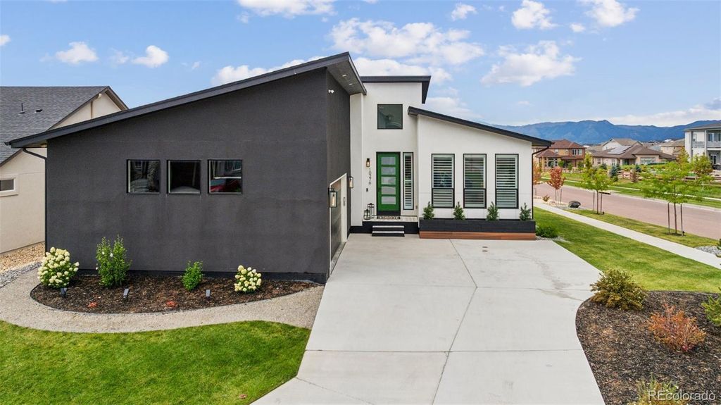 10276 Kentwood Drive, Colorado Springs, CO 80924