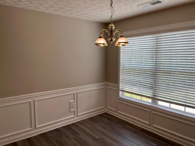 977 Village View Circle, Loganville, GA 30052