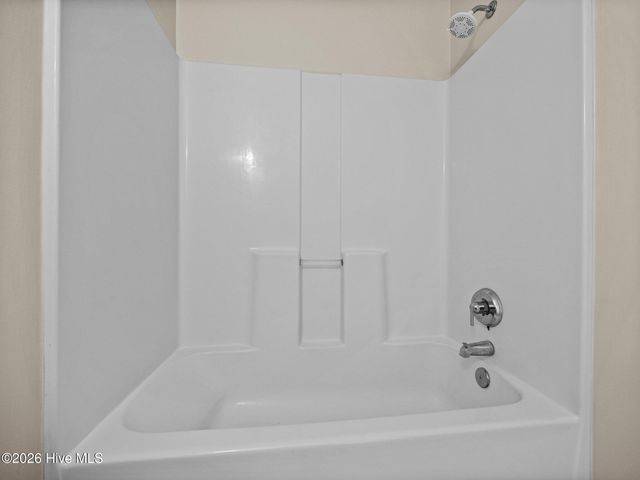 1983 W Brandymill Lane, Jacksonville, NC 28546