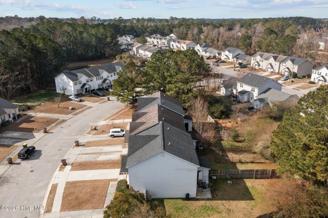 1983 W Brandymill Lane, Jacksonville, NC 28546