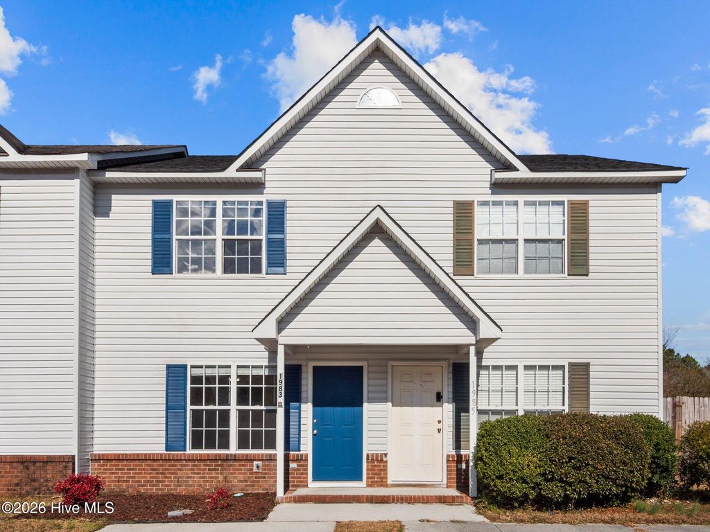 1983 W Brandymill Lane, Jacksonville, NC 28546